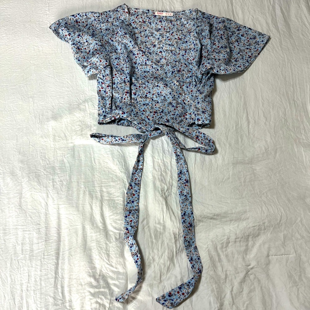 Floral Light Blue Short Sleeve Blouse